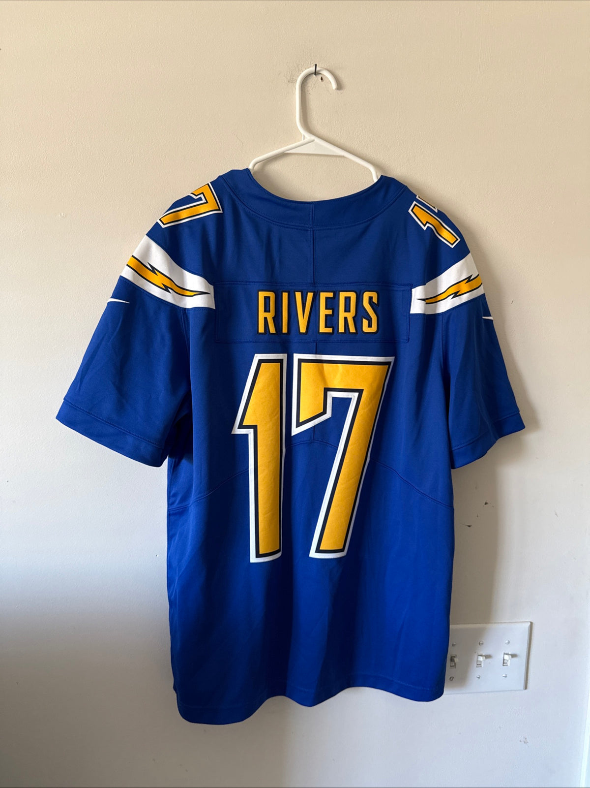 Men's Nike Philip Rivers #17 LA Chargers Vapor Lmtd Color Rush Jersey Sz L RARE