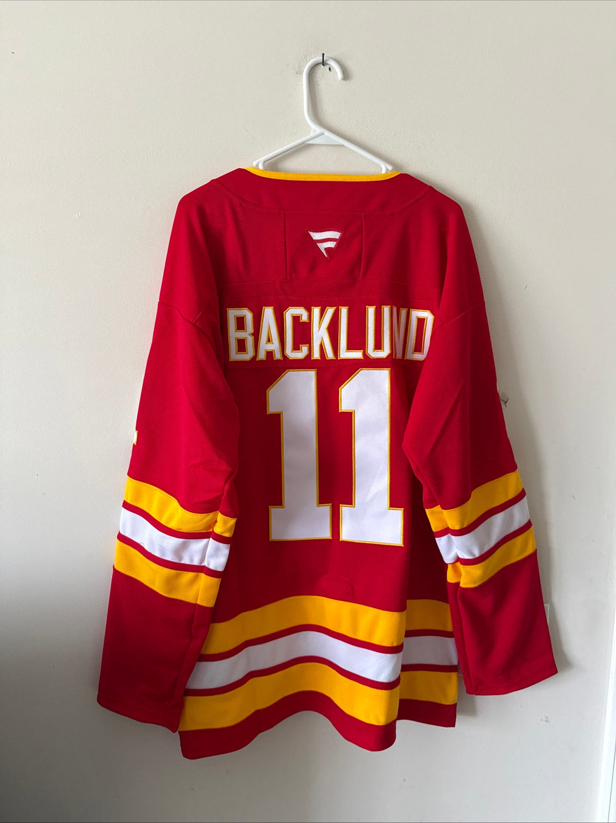 MEN’S FANATICS MIKAEL BACKLUND #11 CALGARY FLAMES HOME NHL JERSEY SZ 54 - RARE - Kyle’s Football Cards