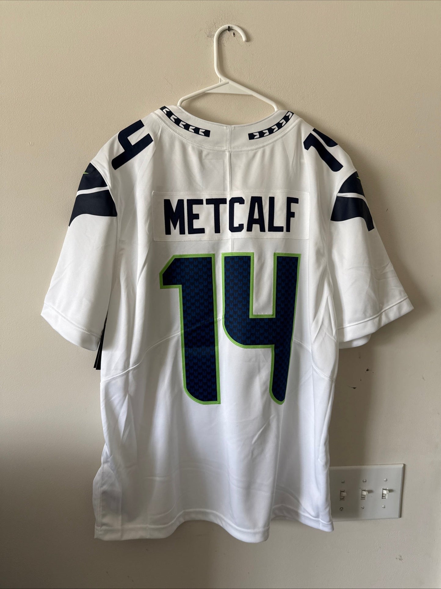 Men's Nike DK Metcalf 14 Seattle Seahawks Vapor Lmtd NFL Jersey Sz XL NWT RARE - Kyle’s Football Cards