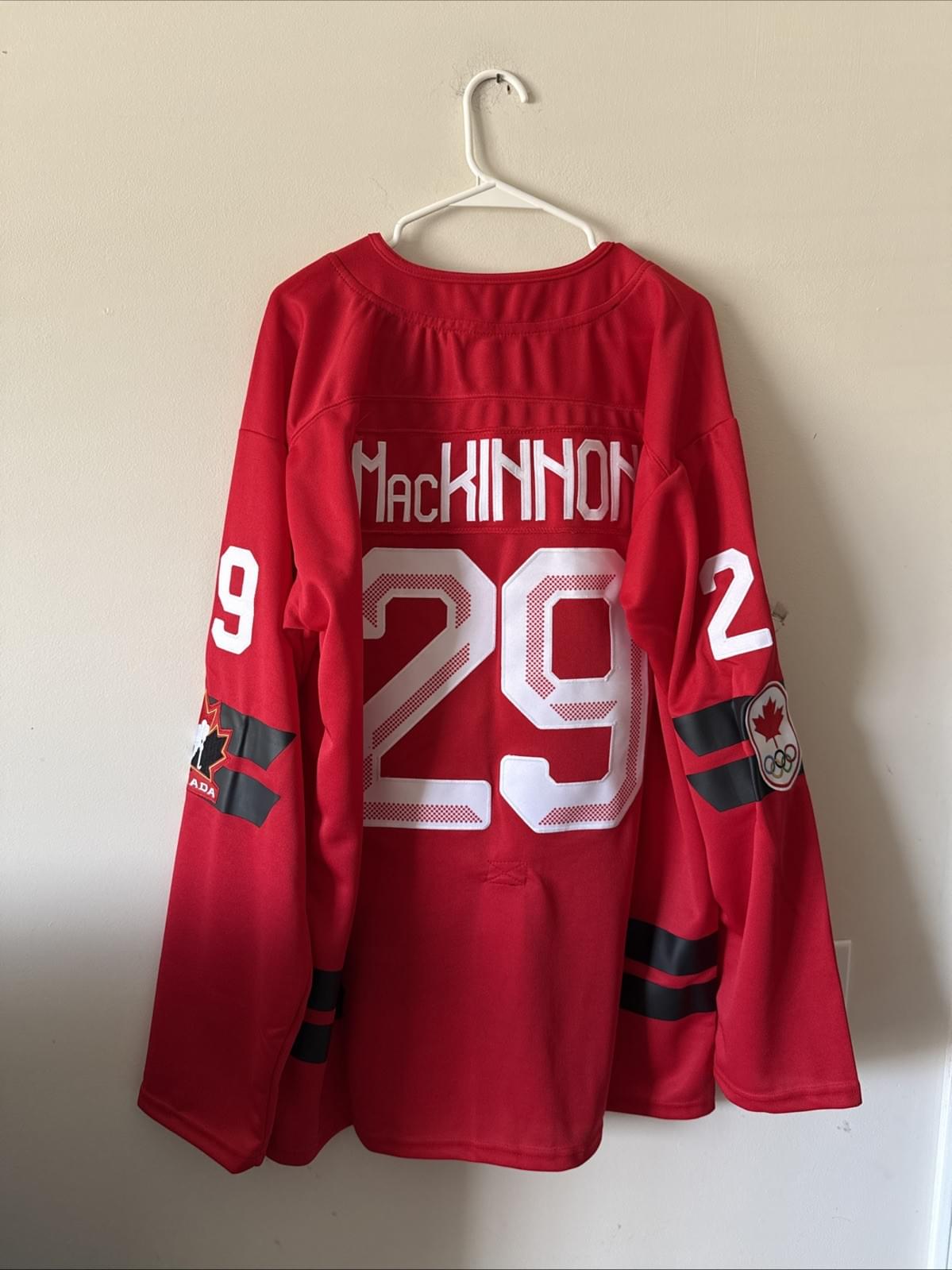 MEN’S BAUER NATHAN MACKINNON #29 TEAM CANADA 2026 OLYMPIC JERSEY SZ XL RED RARE