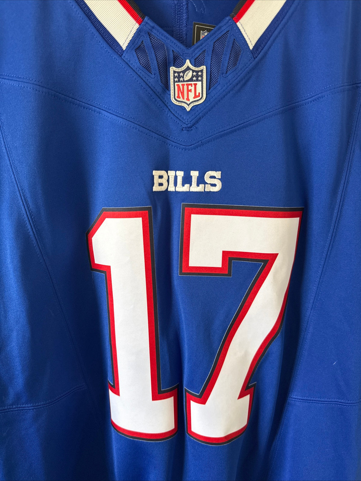 Men's Nike Josh Allen #17 Buffalo Bills Vapor Lmtd NFL Jersey Sz L - Blue RARE