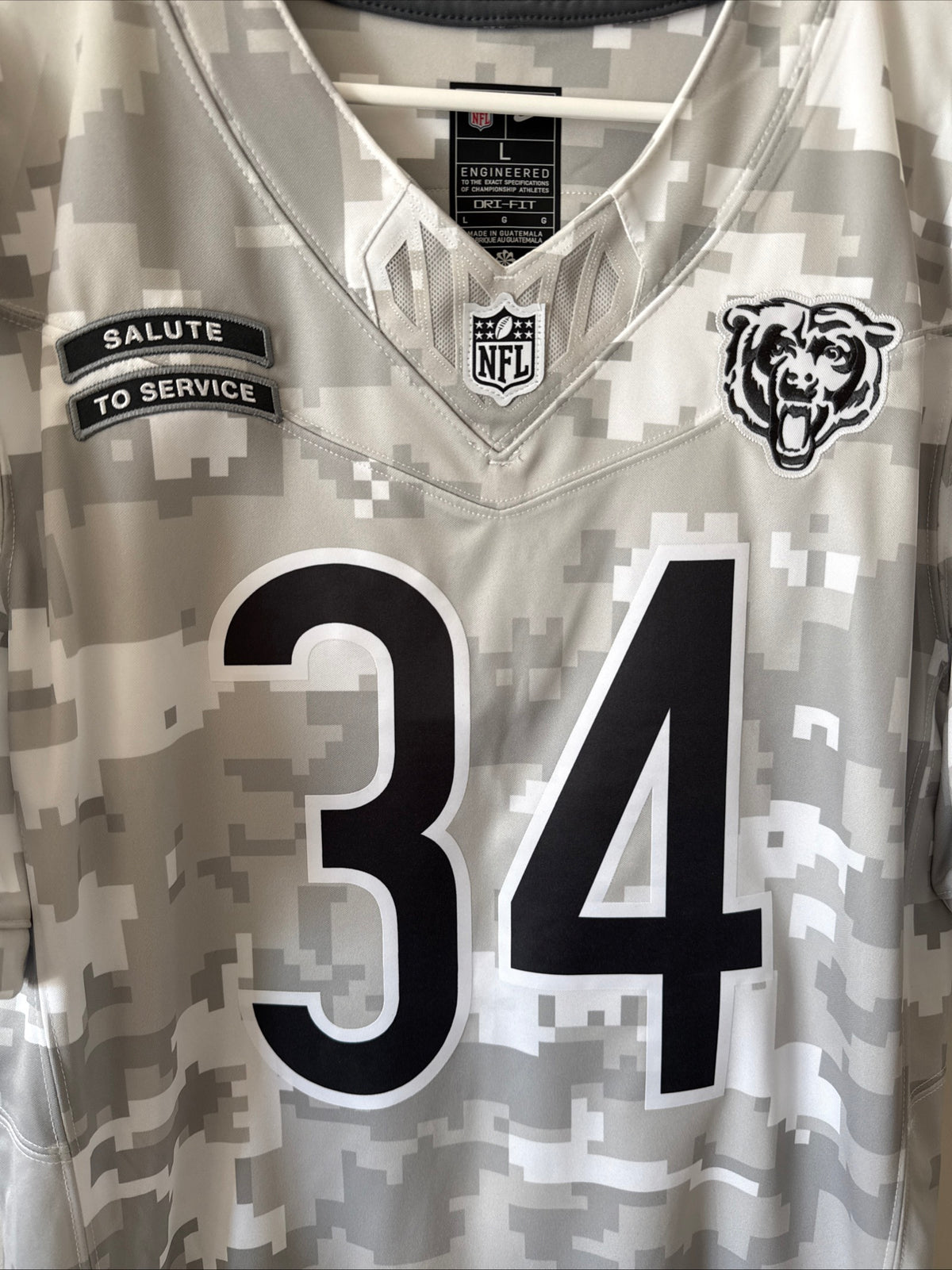 MEN’S NIKE WALTER PAYTON #34 CHICAGO BEARS SALUTE TO SERVICE LMTD JERSEY SZ L