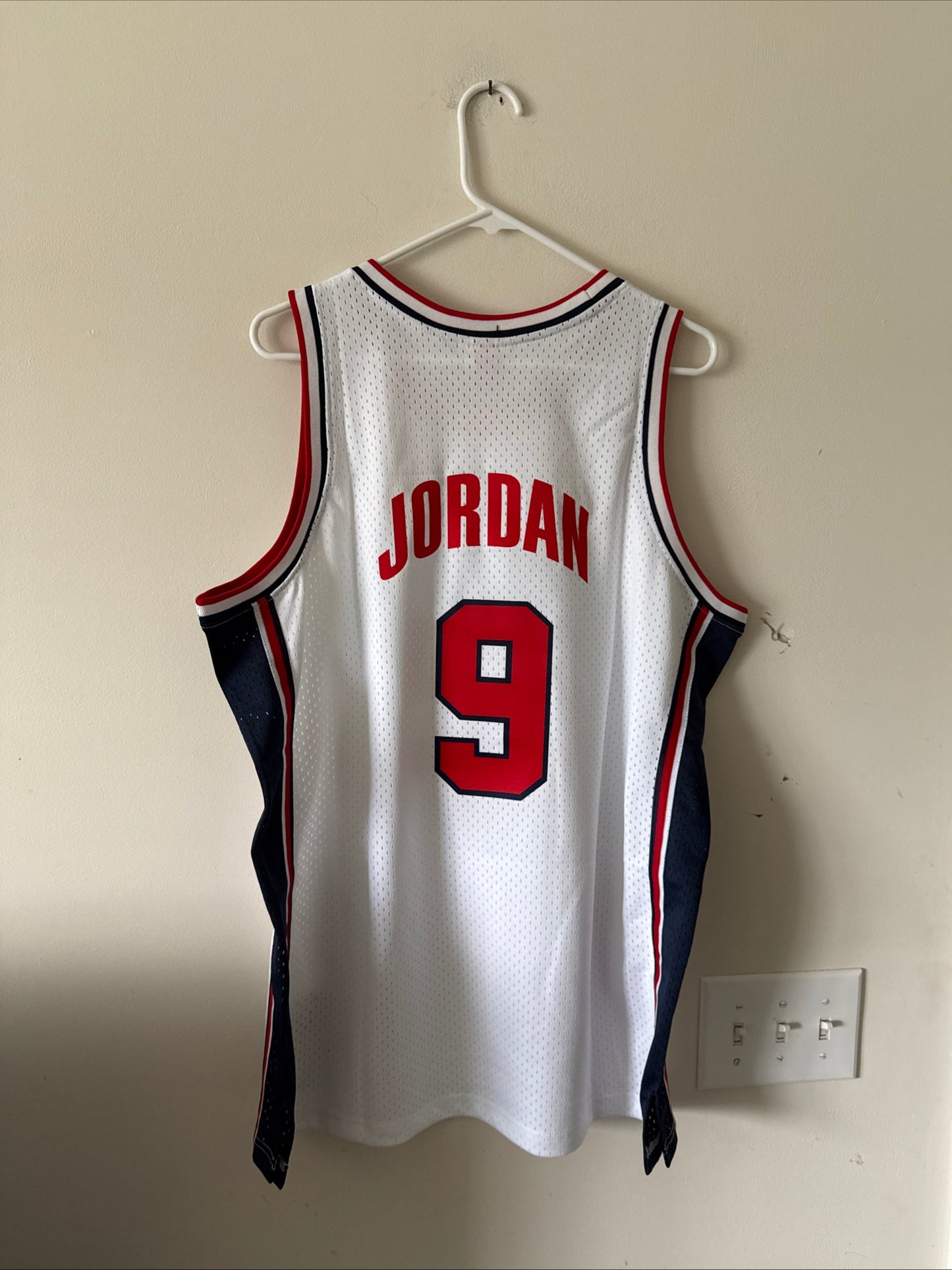 Men’s Mitchell & Ness Michael Jordan #9 1992 Dream Team Jersey Sz XL - NWT RARE
