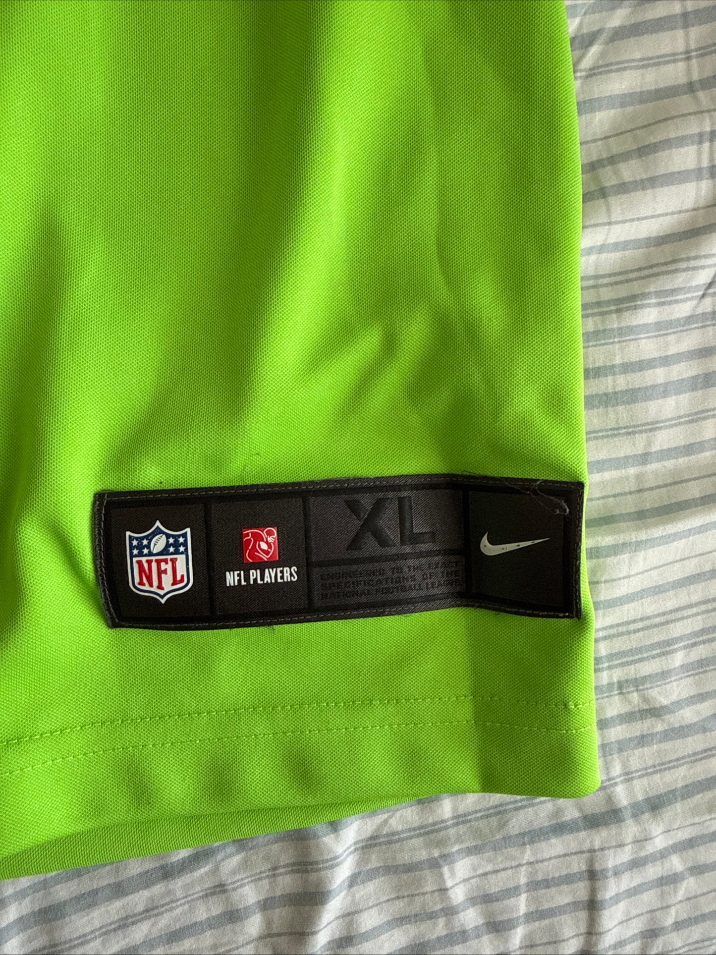 Men's Nike Tyler Lockett #16 Seattle Seahawks Vapor Lmtd Color Rush Jersey Sz XL