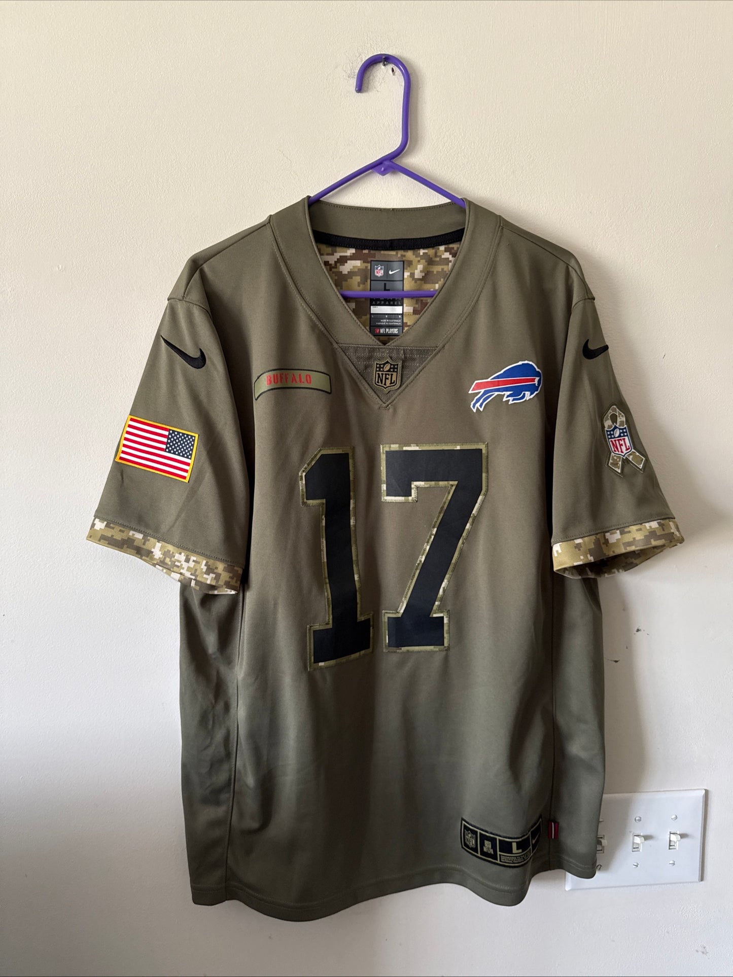 Men's Nike Josh Allen #17 Buffalo Bills Salute To Service Lmtd Jersey Sz L RARE