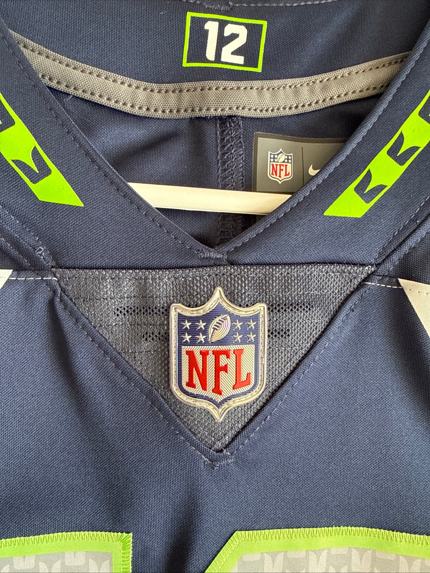 Men's Nike Tyler Lockett #16 Seattle Seahawks Vapor Lmtd NFL Jersey Sz M - RARE