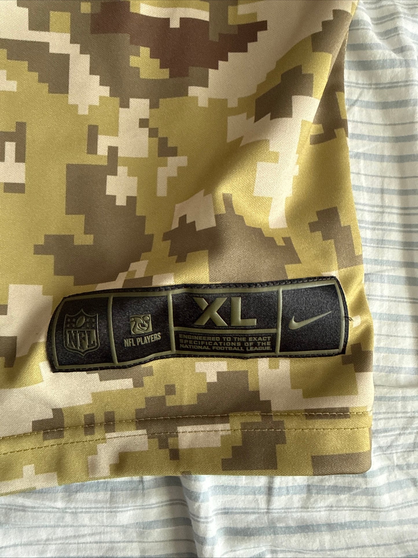 Men’s Nike Luke Kuechly #59 Panthers Salute To Service NFL Jersey Sz XL - RARE