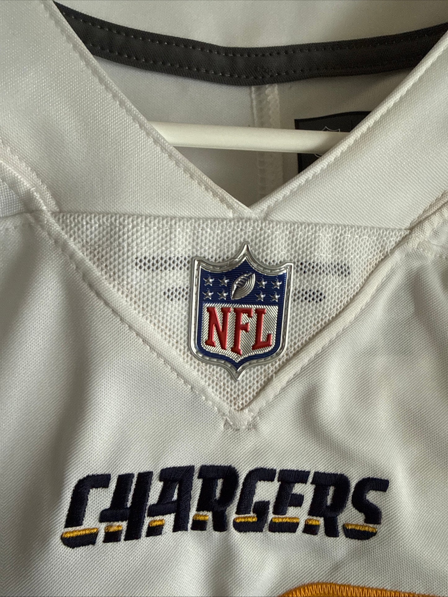 Men’s Nike Joey Bosa #99 LA Chargers Vapor Limited Jersey Sz M - White NWT RARE