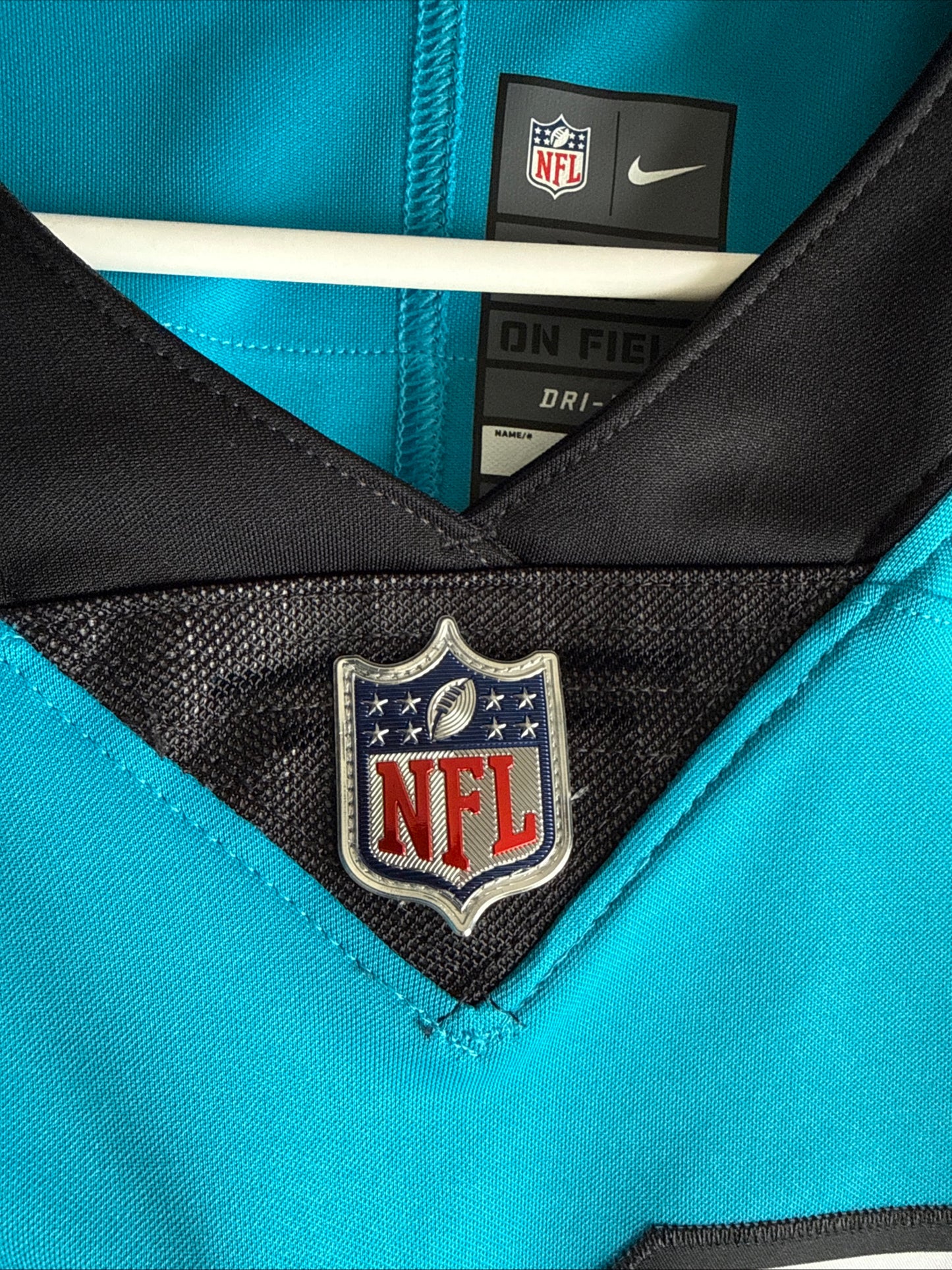 Men’s Nike Christian McCaffrey #22 Carolina Panthers Vapor Lmtd Jersey Sz XL