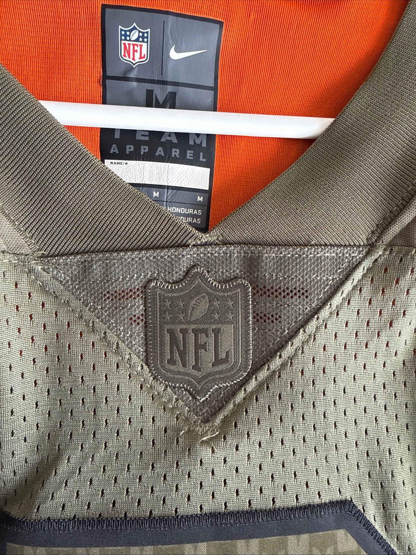 Men's Nike Russell Wilson #3 Seattle Seahawks Salute To Service Jersey Sz M RARE