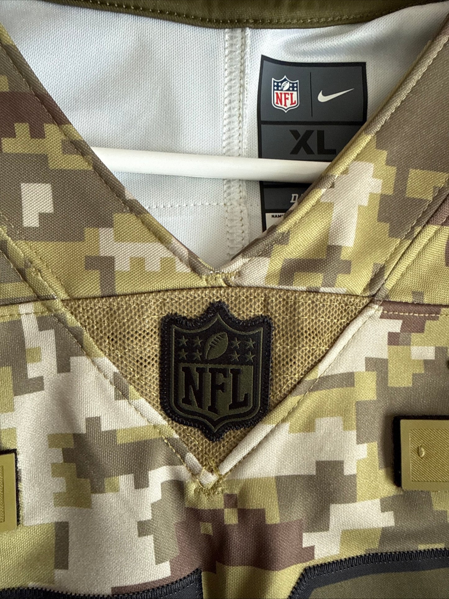 Men’s Nike Luke Kuechly #59 Panthers Salute To Service NFL Jersey Sz XL - RARE