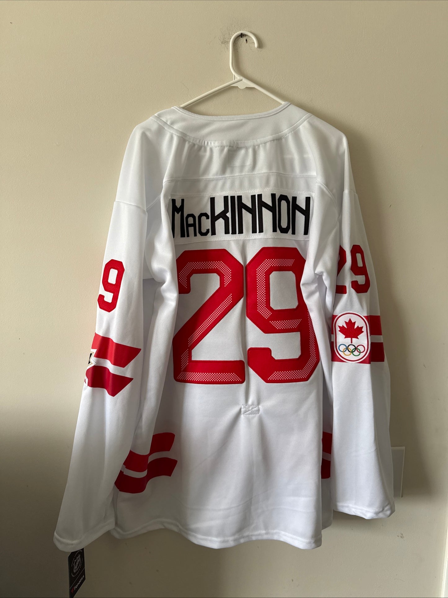 MEN’S BAUER NATHAN MACKINNON #29 TEAM CANADA 2026 OLYMPIC JERSEY SZ XL NWT RARE