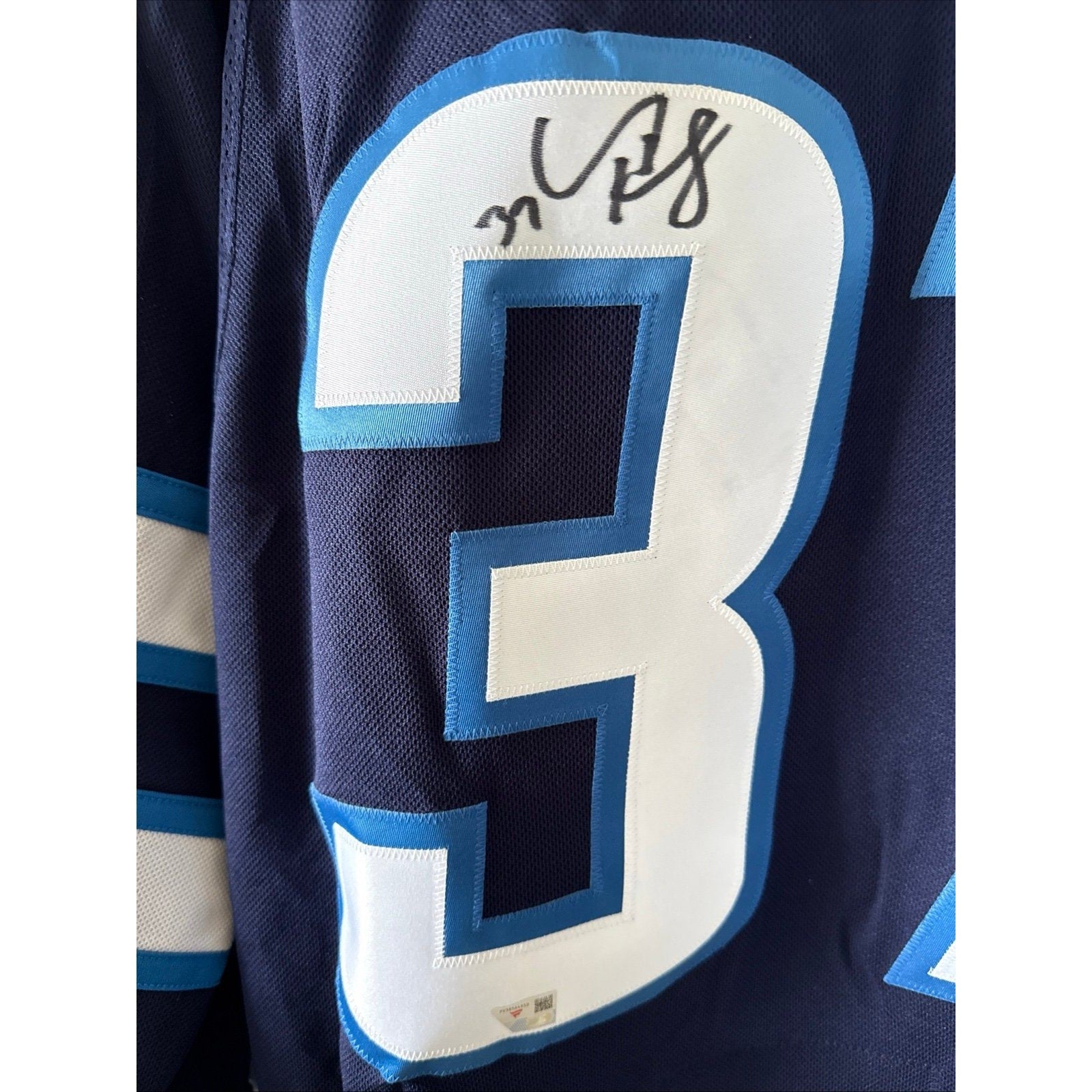 Men’s adidas Connor Hellebuyck 37 Winnipeg Jets Autographed Jersey Sz 54 - NWT - Kyle’s Football Cards