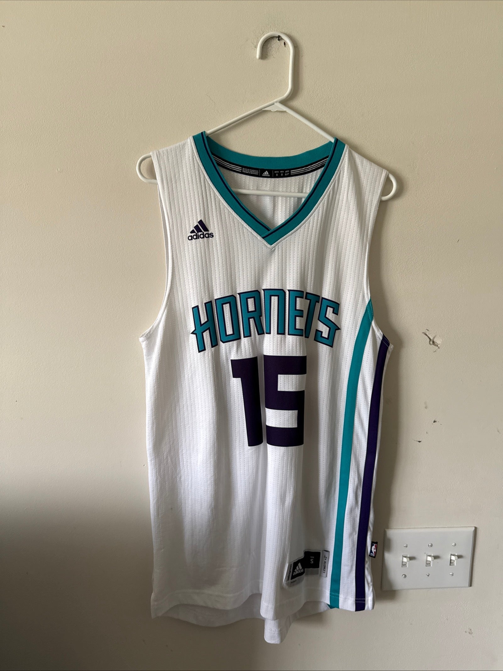 MEN’S ADIDAS KEMBA WALKER 15 CHARLOTTE HORNETS CLIMACOOL NBA JERSEY SZ S - RARE - Kyle’s Football Cards