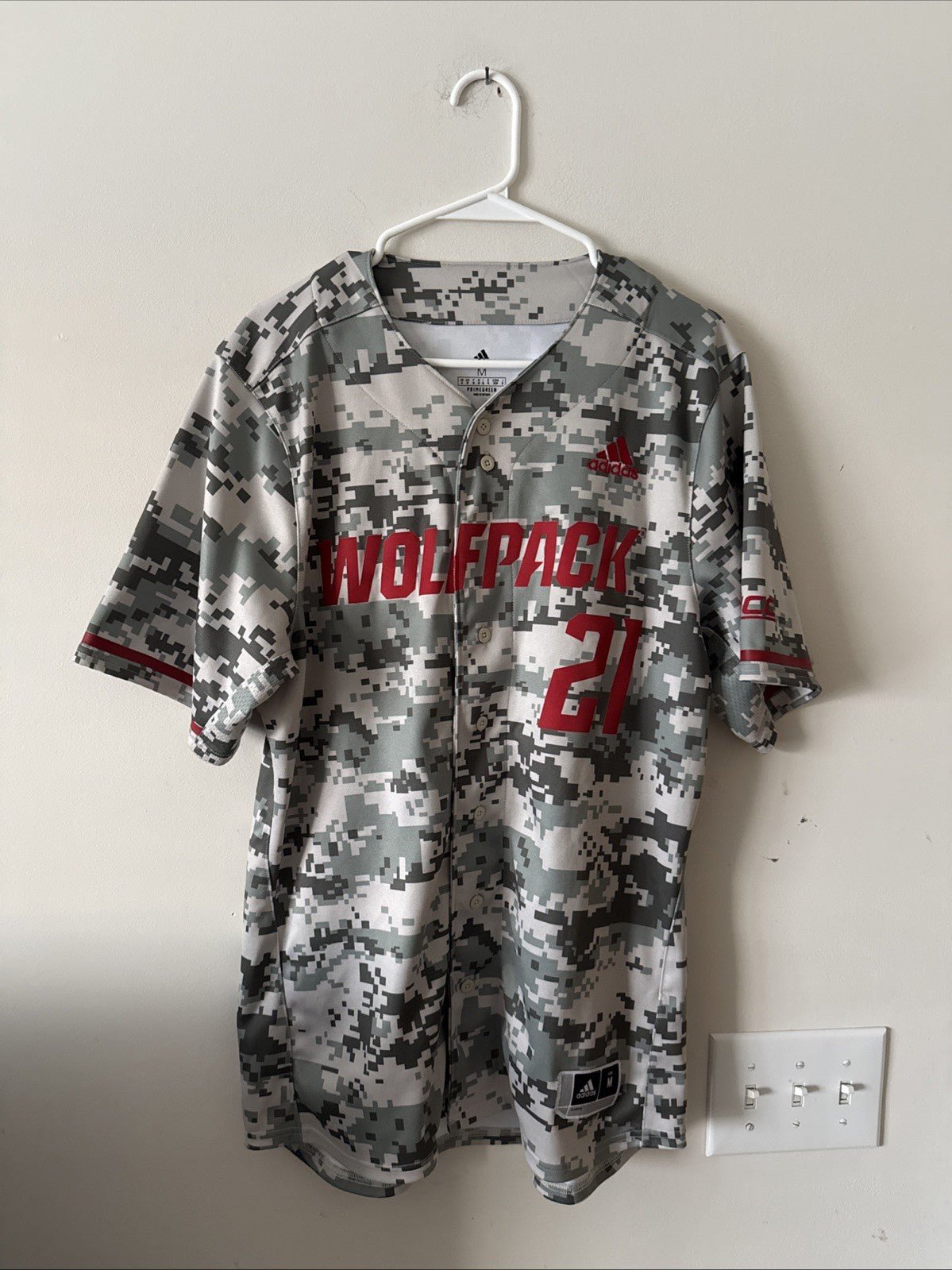 Men's adidas NC State Wolfpack 21 Replica Baseball NCAA Jersey Sz M - Camo RARE - Kyle’s Football Cards