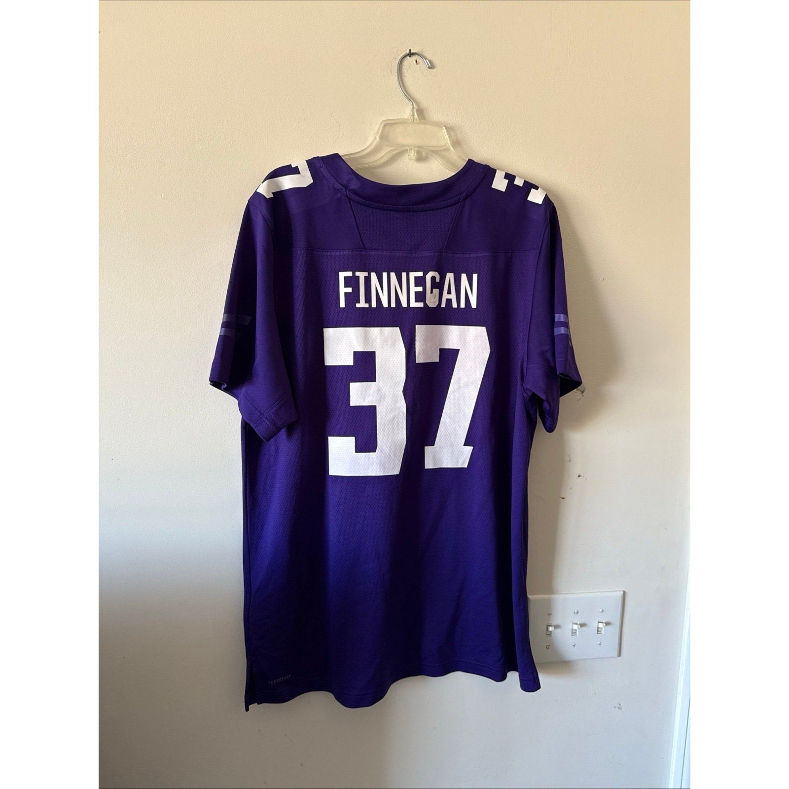 Men’s Adidas Primegreen Sam Finnegan 37 Washington Huskies Jersey Sz L - NWT - Kyle’s Football Cards