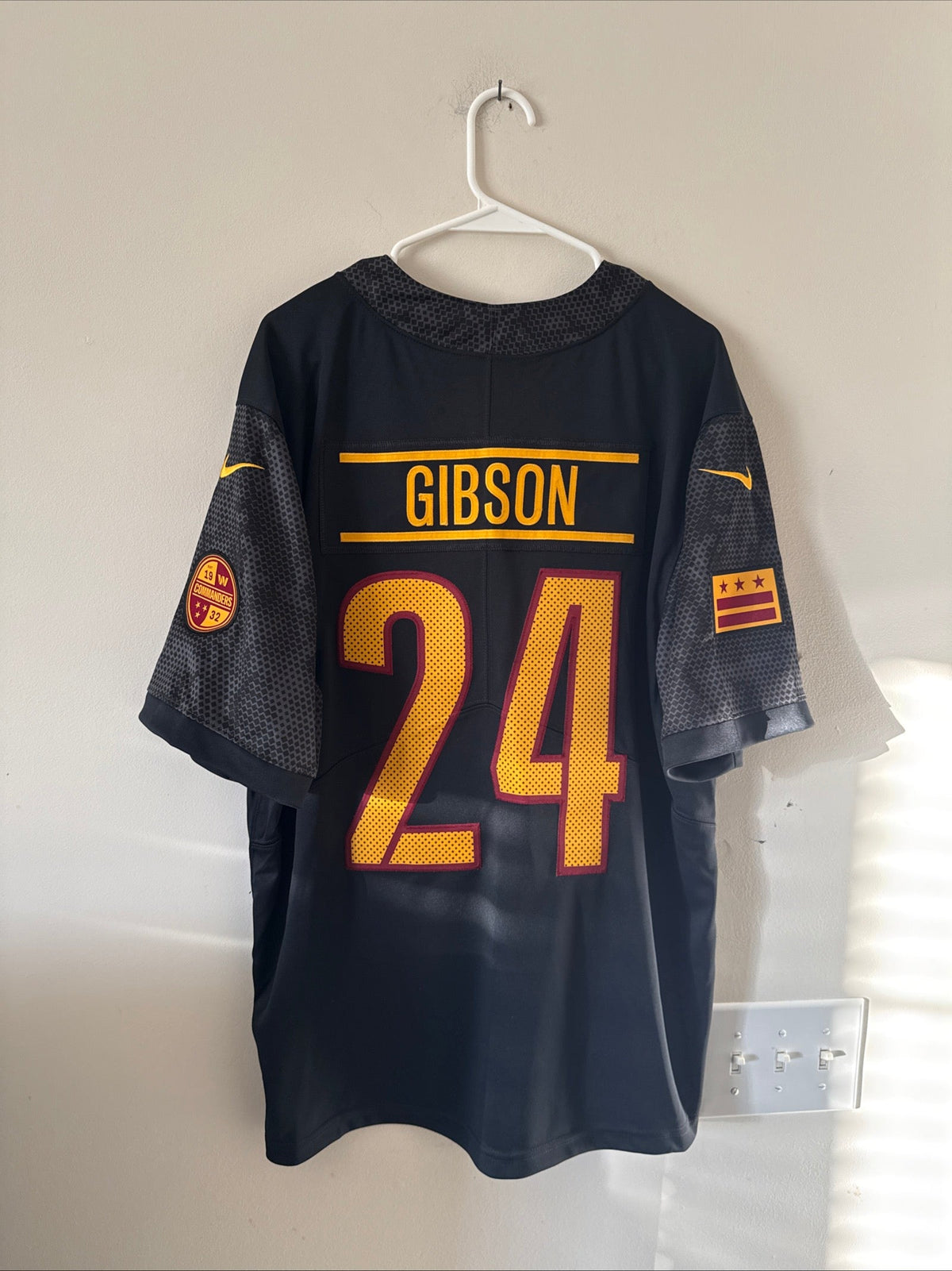 Men's Antonio Gibson #24 Washington Commanders Alt Vapor Lmtd Jersey Sz XL RARE - Kyle’s Football Cards