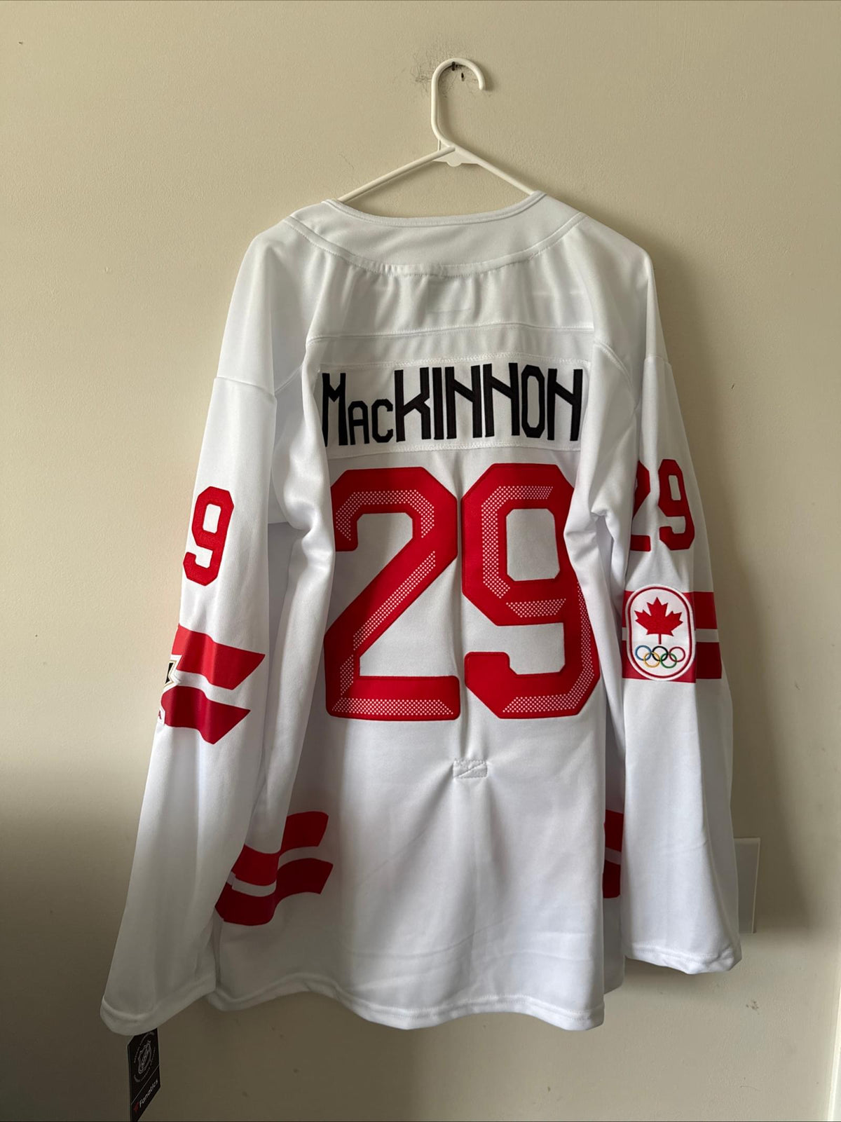 MEN’S BAUER NATHAN MACKINNON #29 TEAM CANADA 2026 OLYMPIC JERSEY SZ XL NWT RARE - Kyle’s Football Cards