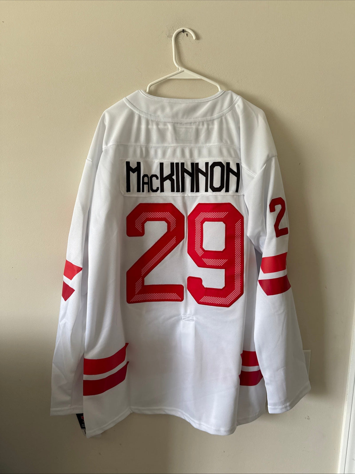 Men’s Bauer Nathan MacKinnon 29 Team Canada 2026 Winter Olympics Jersey Sz XL - Kyle’s Football Cards