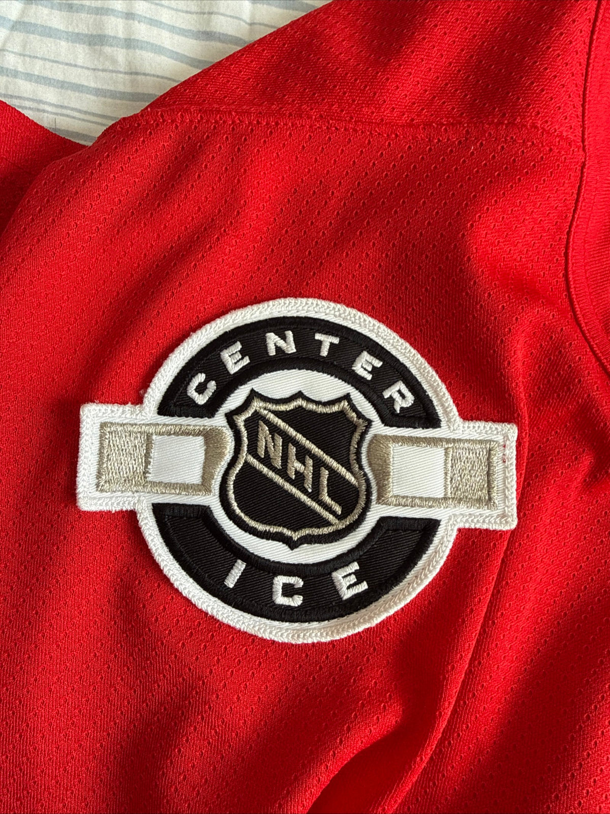 Men’s CCM Chicago Blackhawks NHL Center Ice Practice Jersey Sz XL - Red RARE - Kyle’s Football Cards