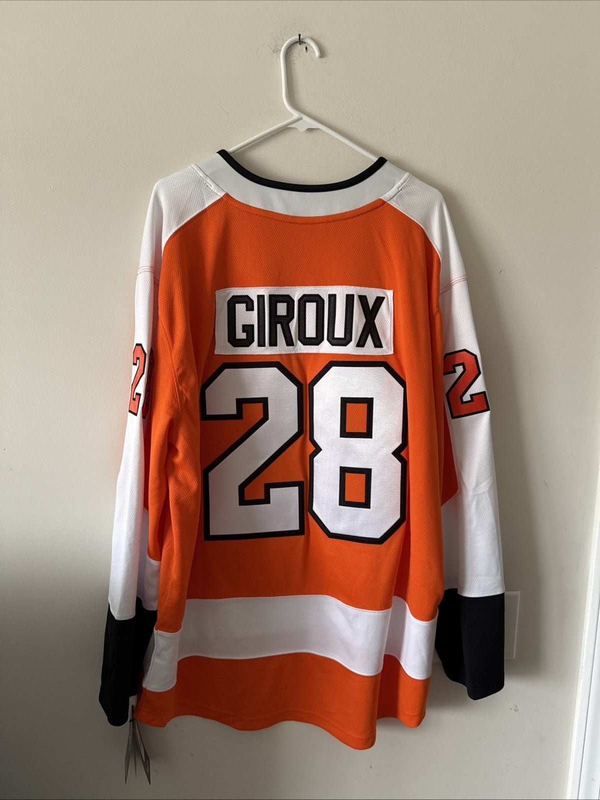 Men’s Fanatics Claude Giroux 28 Philadelphia Flyers Jersey Sz XL - Orange NWT - Kyle’s Football Cards