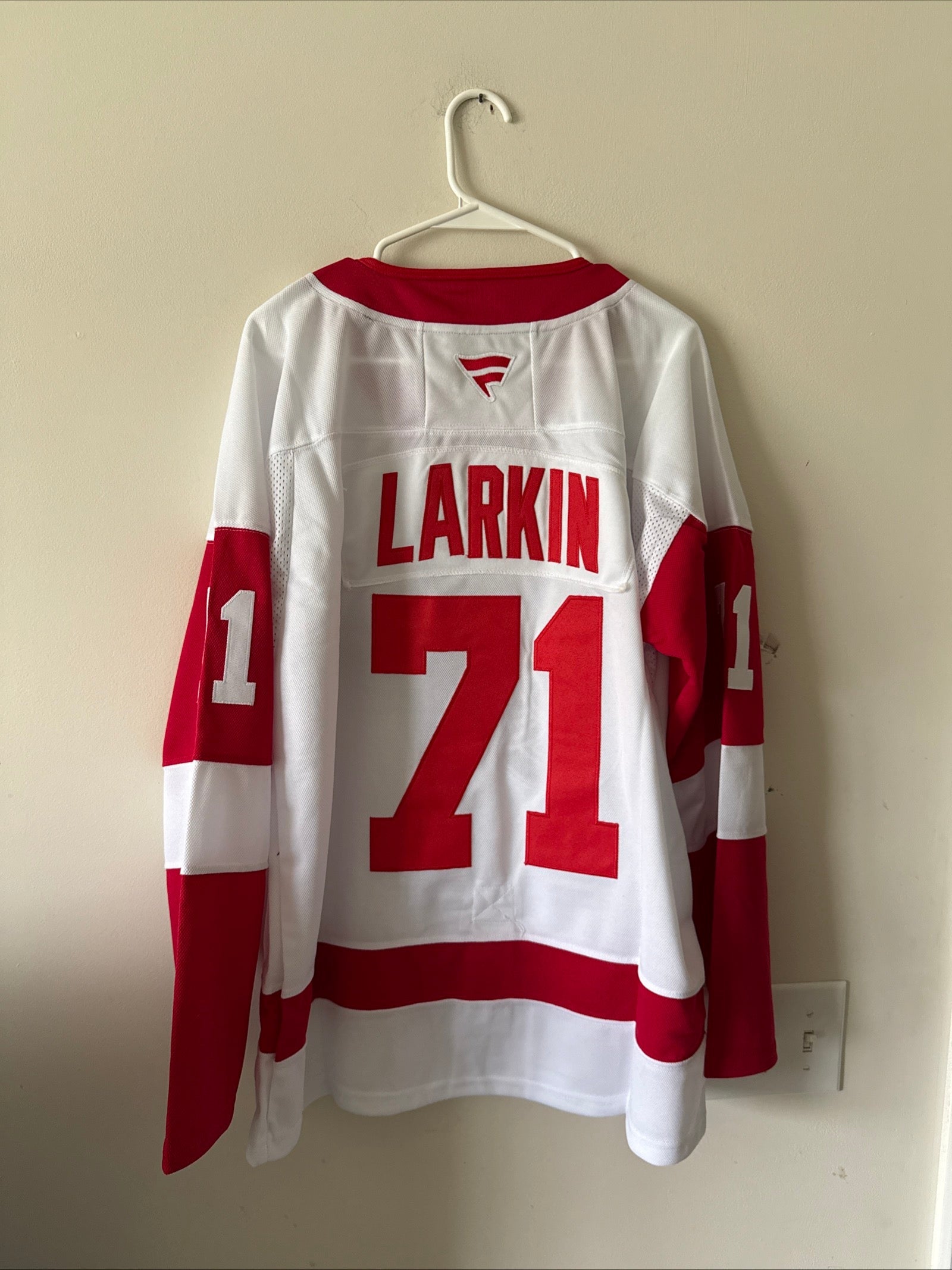 Men's Fanatics Dylan Larkin 71 Detroit Red Wings NHL Jersey Sz 52 - White RARE - Kyle’s Football Cards