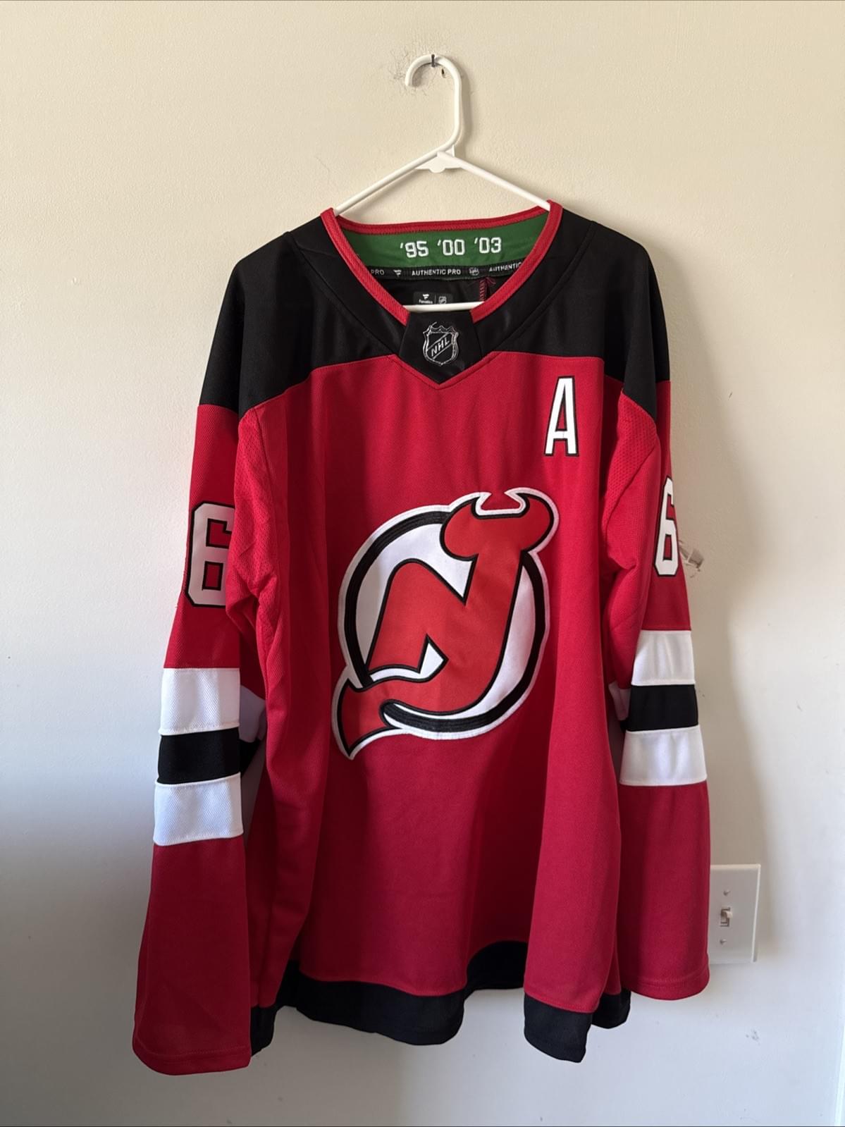 Men’s Fanatics Jack Hughes #86 New Jersey Devils Home Jersey Sz 56 - Red RARE - Kyle’s Football Cards