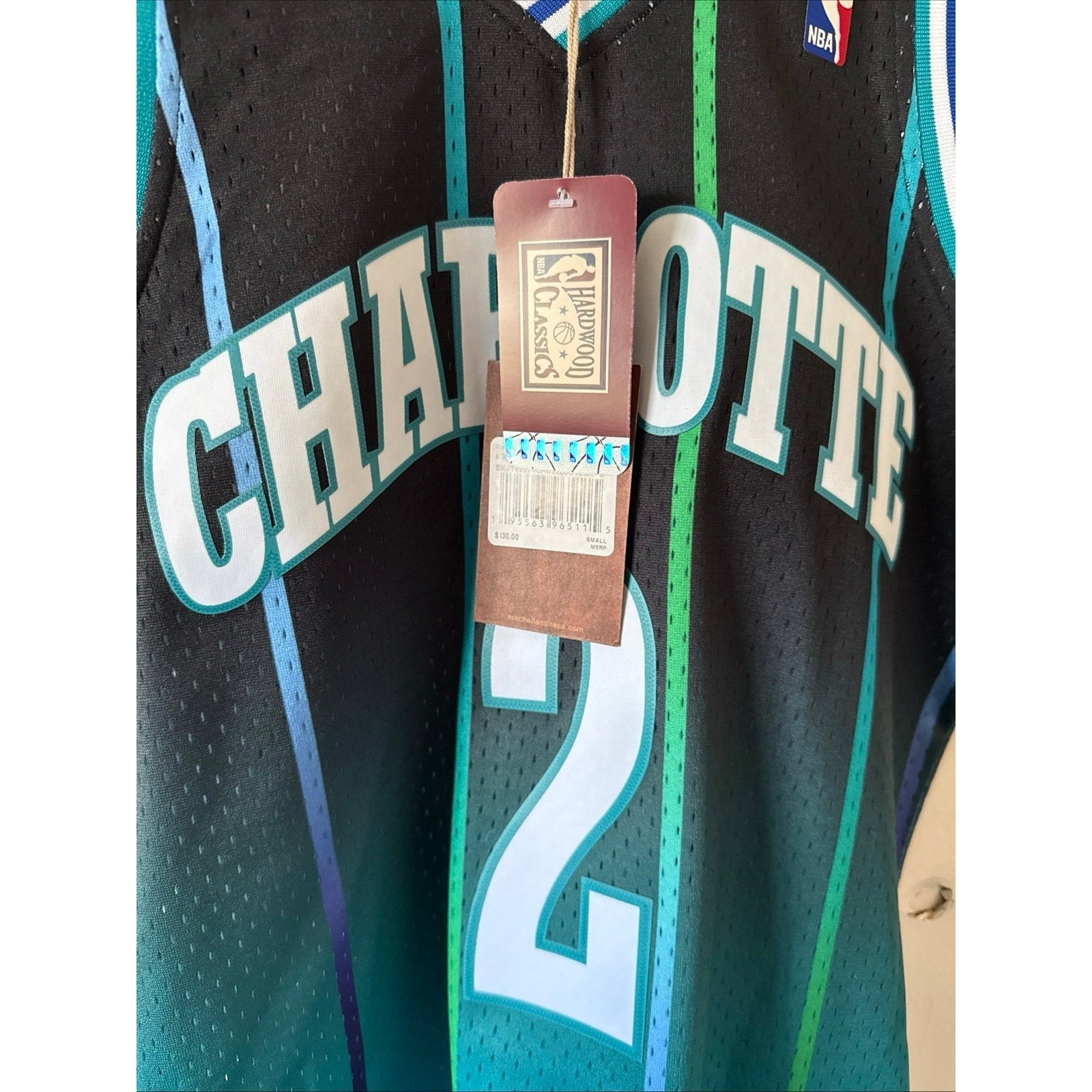 Men’s Larry Johnson 2 Charlotte Hornets Fadeaway Swingman Jersey Sz S - NWT - Kyle’s Football Cards