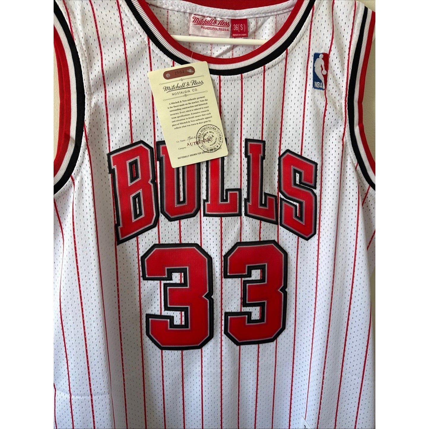 Men’s Mitchell & Ness Scottie Pippen 33 Chicago Bulls 1995 - 96 Jersey Sz 36 NWT - Kyle’s Football Cards