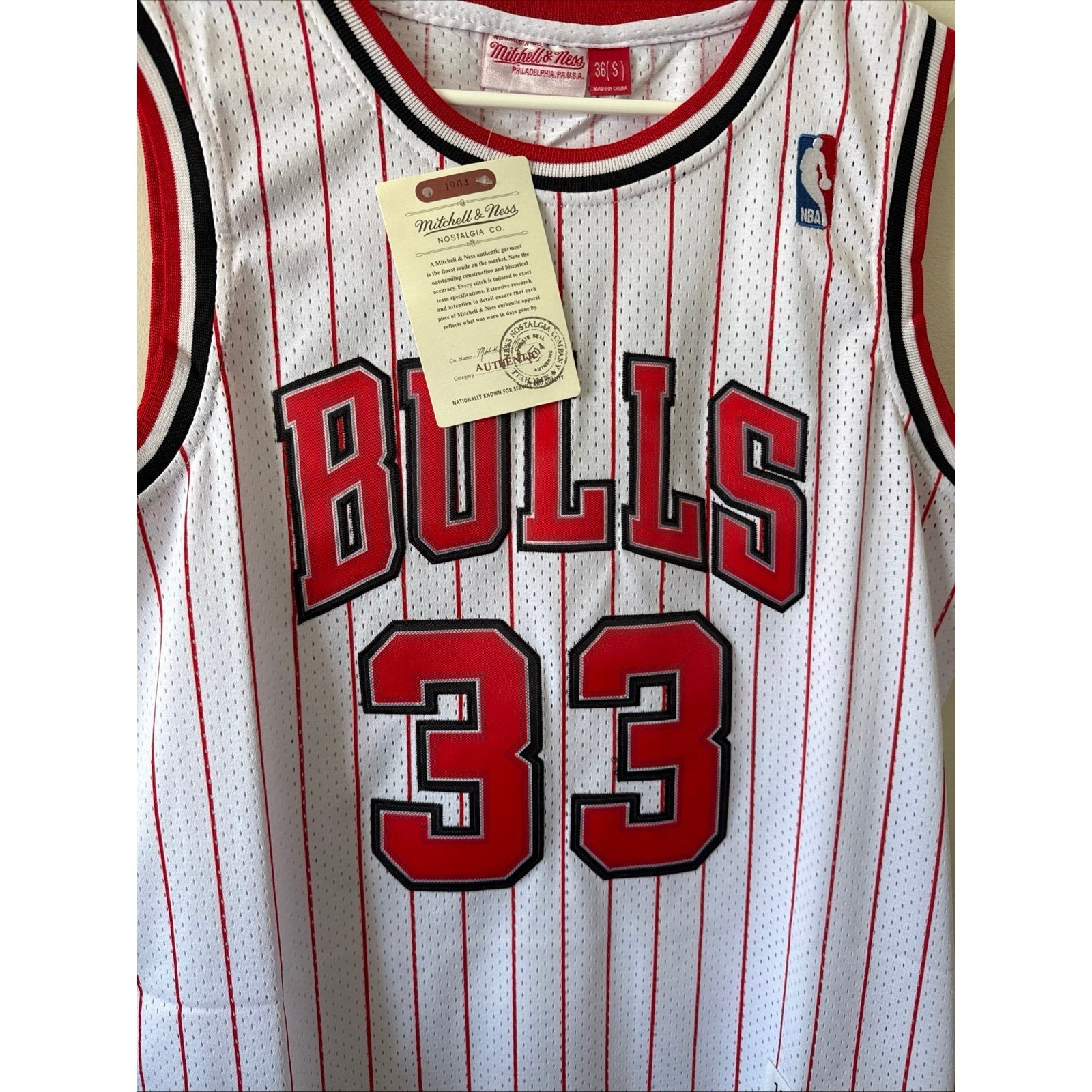 Men’s Mitchell & Ness Scottie Pippen 33 Chicago Bulls 1995 - 96 Jersey Sz 36 NWT - Kyle’s Football Cards