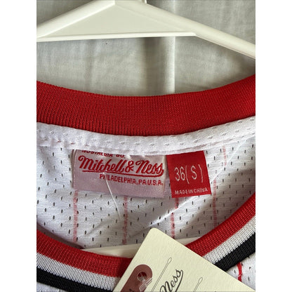 Men’s Mitchell & Ness Scottie Pippen 33 Chicago Bulls 1995 - 96 Jersey Sz 36 NWT - Kyle’s Football Cards