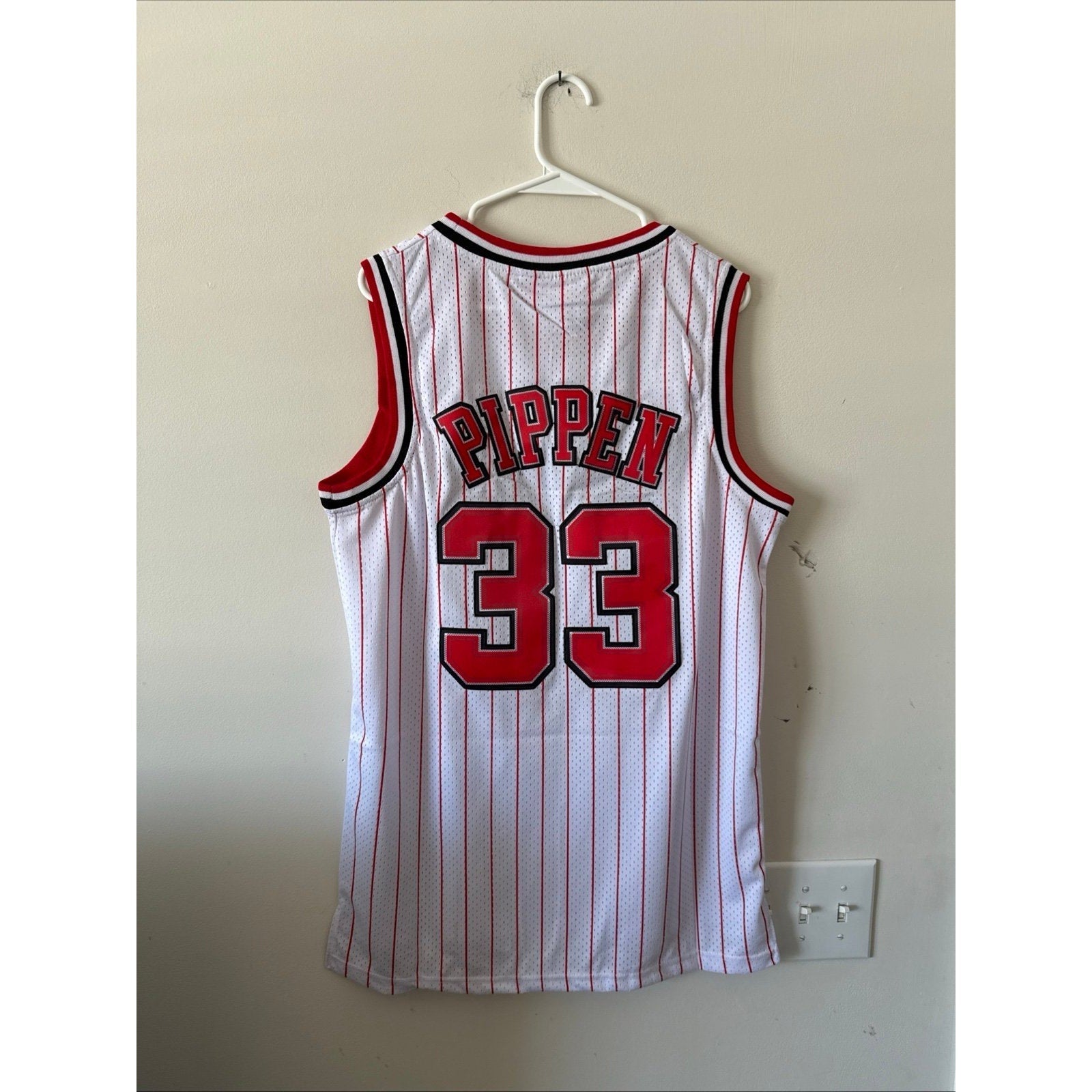Men’s Mitchell & Ness Scottie Pippen 33 Chicago Bulls 1995 - 96 Jersey Sz 36 NWT - Kyle’s Football Cards