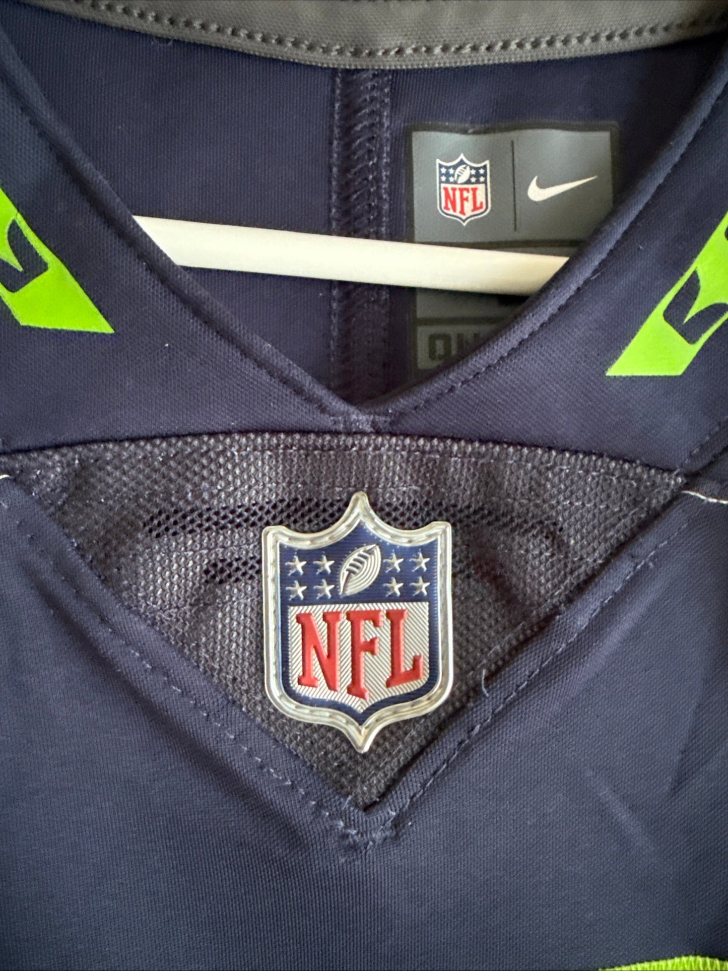Men’s Nike 12th Fan 12 Seattle Seahawks Vapor Lmtd NFL Jersey Sz L - Navy RARE - Kyle’s Football Cards