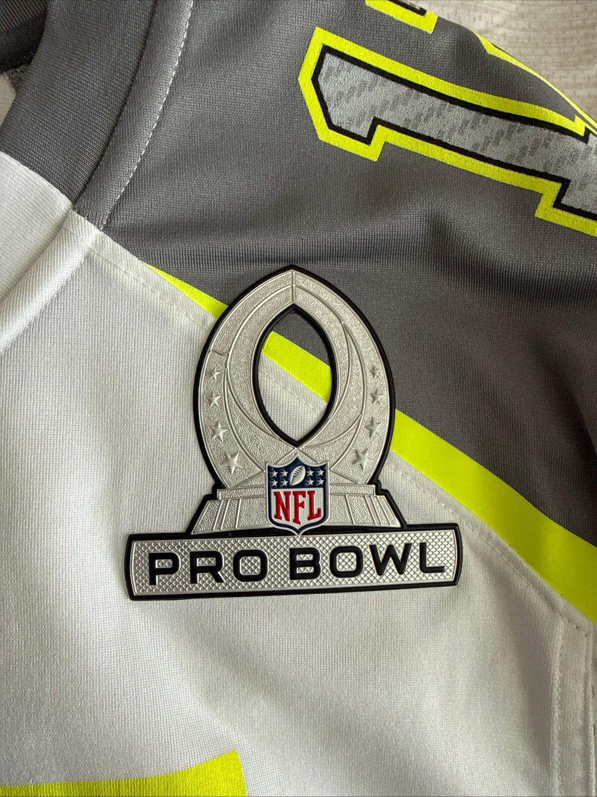 Men’s Nike Andrew Luck 12 Colts 2015 Pro Bowl Lmtd Jersey Sz XL - RARE - Kyle’s Football Cards