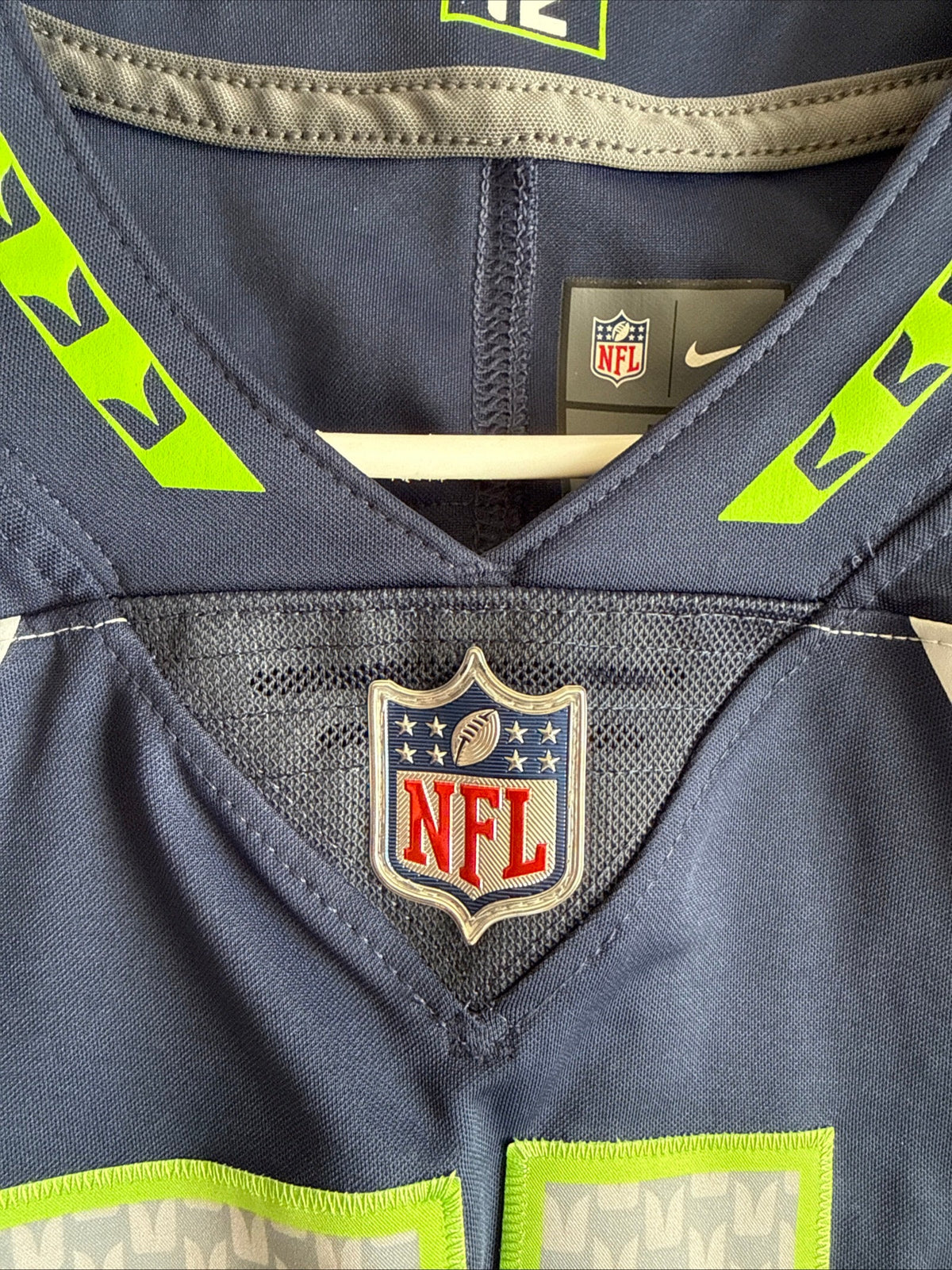 Men's Nike Bobby Wagner 54 Seattle Seahawks Vapor Lmtd NFL Jersey Sz L - RARE - Kyle’s Football Cards