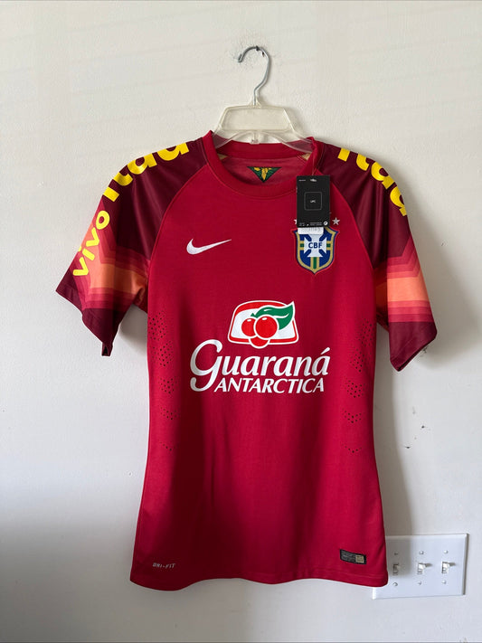 Men’s Nike Brazil 2014 Training Top Jersey Sz S - Red NWT RARE - Kyle’s Football Cards