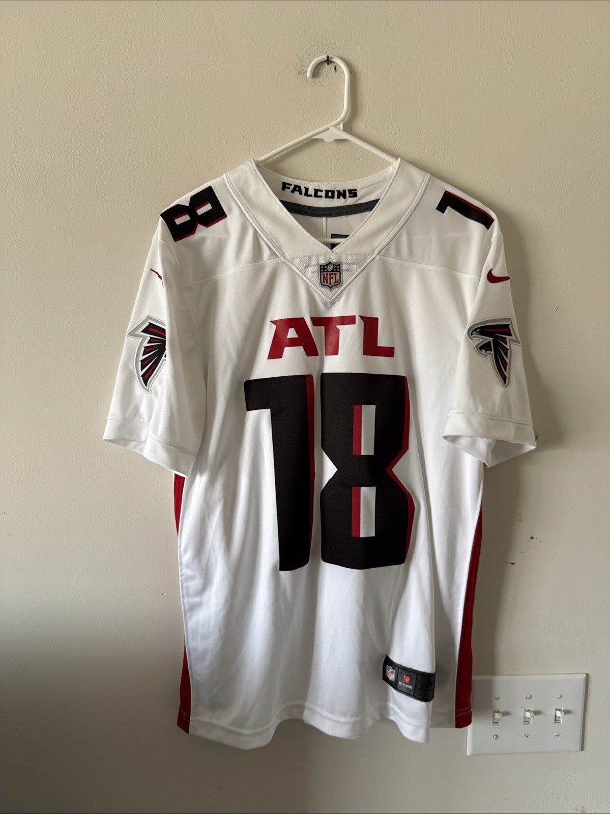 Men’s Nike Calvin Ridley 18 Atlanta Falcons Vapor Lmtd Jersey Sz M - White RARE - Kyle’s Football Cards