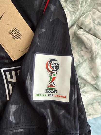 Men’s Nike Christian Pulisic 10 Team USA 2026 Away Jersey Sz L - NWT RARE - Kyle’s Football Cards