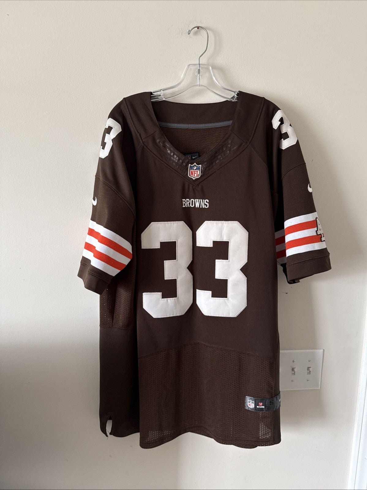 MEN’S NIKE CLEVELAND BROWNS AUTHENTIC DAWG POUND 33 JERSEY SZ 52 - NWOT - Kyle’s Football Cards