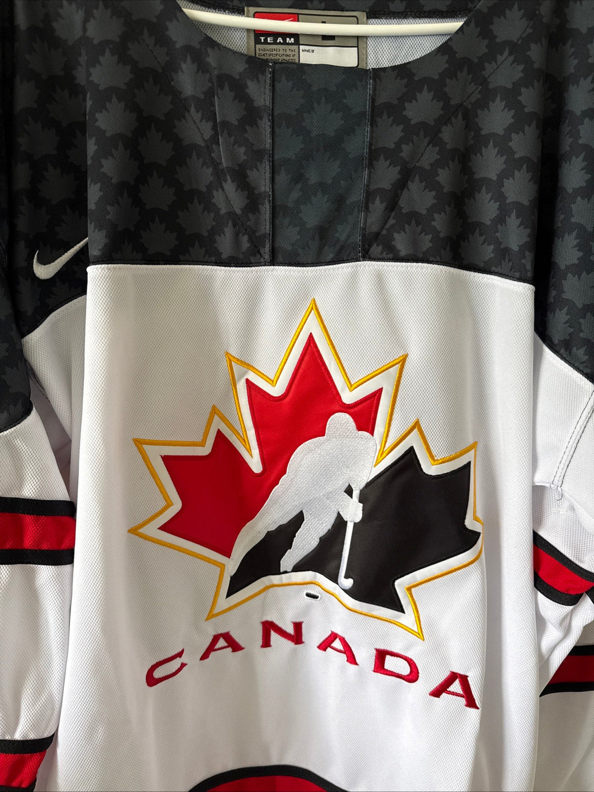 Men's Nike Connor Bedard 16 Team Canada IIHF World Junior Champ Jersey Sz L - RARE - Kyle’s Football Cards