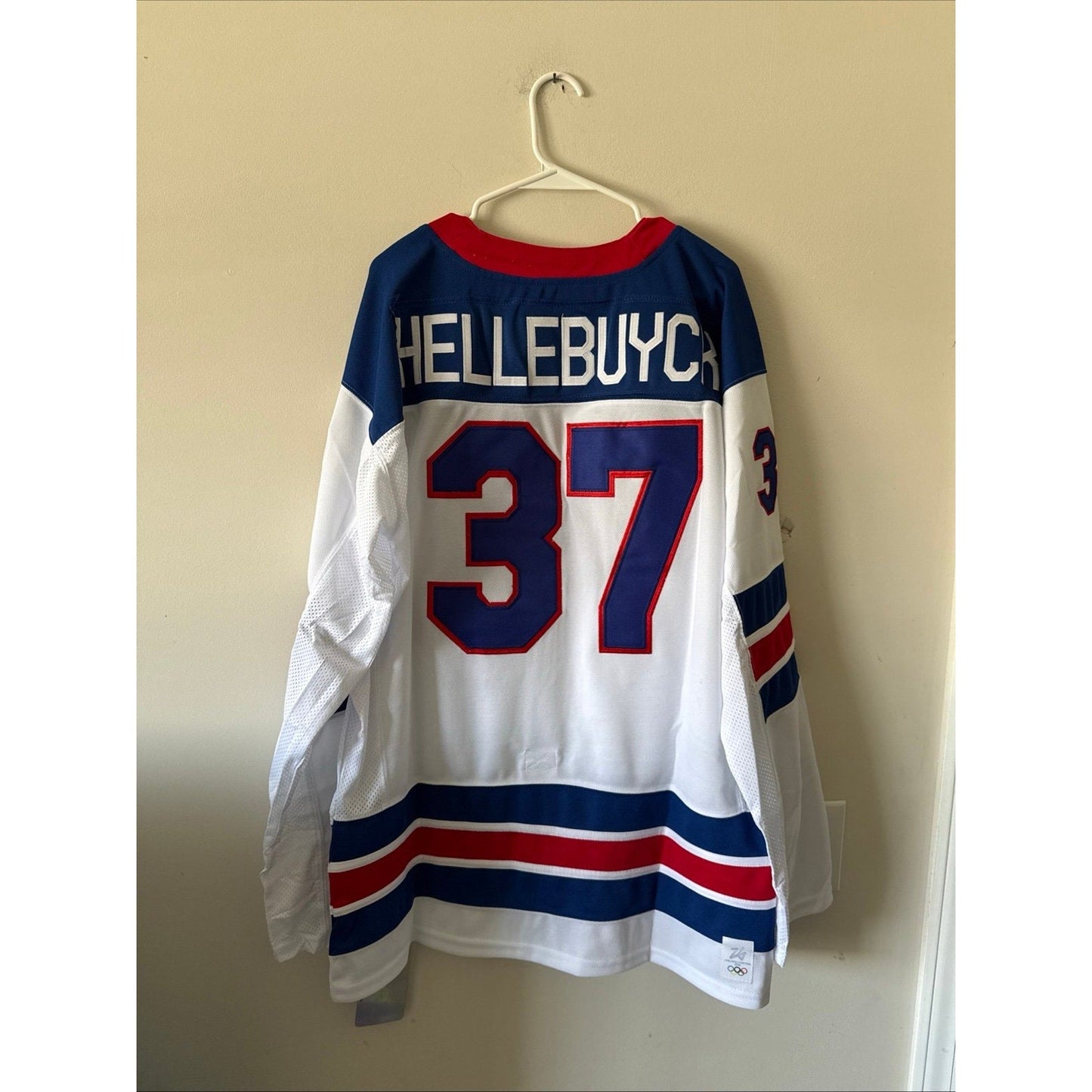 Men’s Nike Connor Hellebuyck 37 Team USA Hockey Jersey 2026 Olympics Sz XL NWT - Kyle’s Football Cards