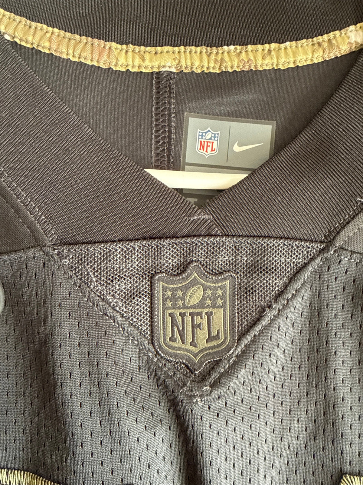 Men's Nike Dak Prescott #4 Dallas Cowboys Salute To Service Lmtd Jersey Sz L - Kyle’s Football Cards