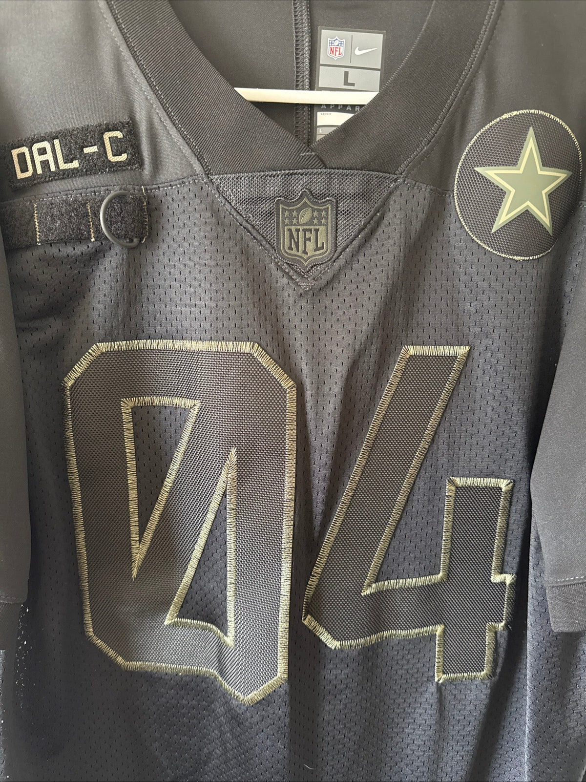 Men's Nike Dak Prescott #4 Dallas Cowboys Salute To Service Lmtd Jersey Sz L - Kyle’s Football Cards