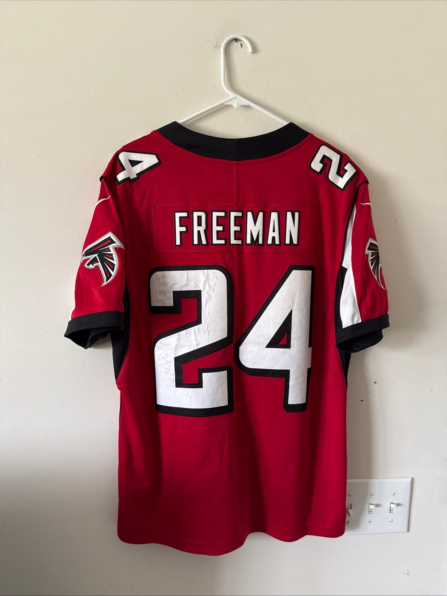 Men's Nike Devonta Freeman 24 Atlanta Falcons Vapor Lmtd NFL Jersey Sz L - RARE - Kyle’s Football Cards