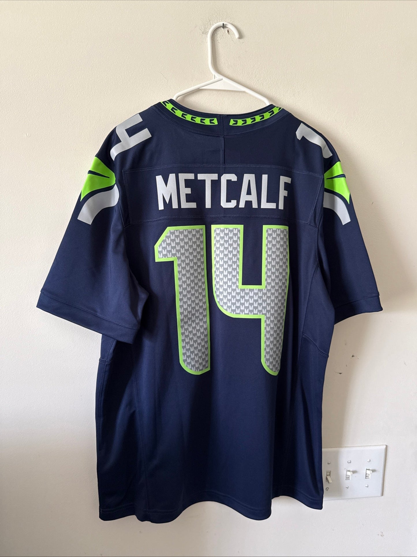 Men’s Nike DK Metcalf 14 Seahawks 50th Season Vapor Lmtd Jersey Sz L - NWT RARE - Kyle’s Football Cards