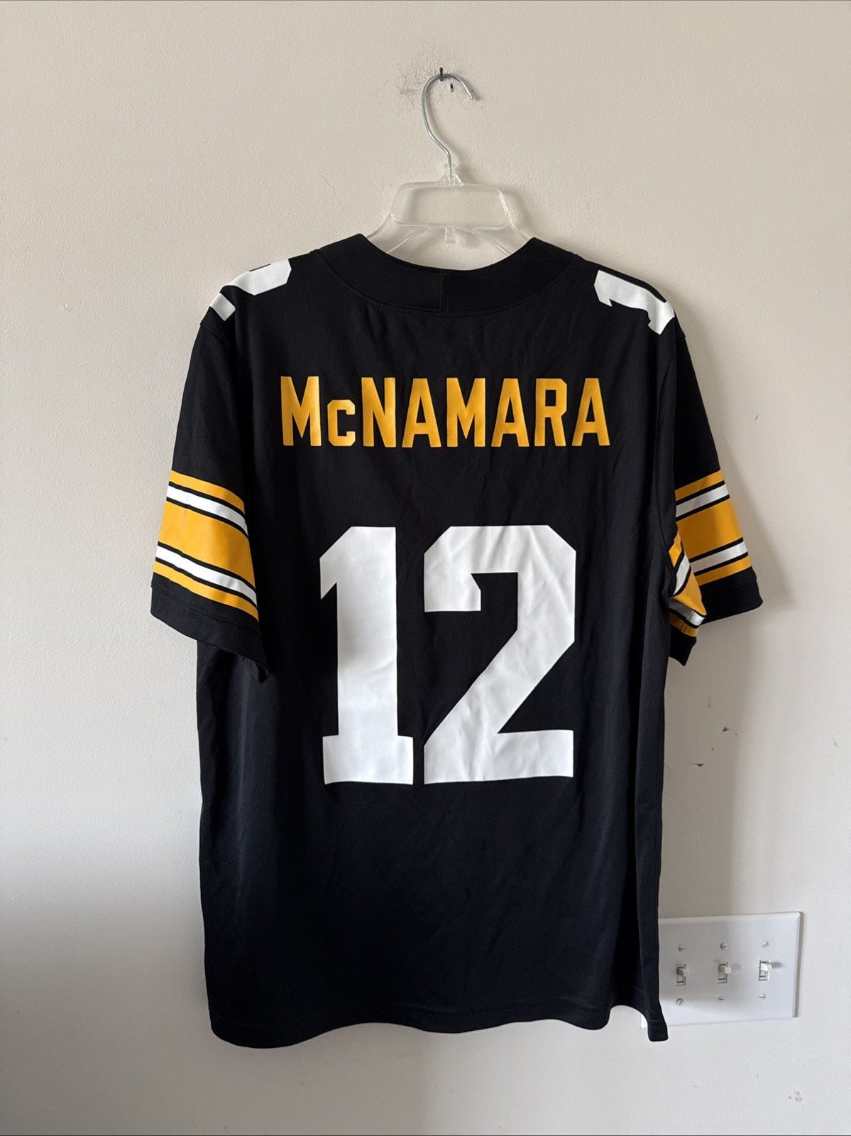 Men’s Nike Drew McNAMARA 12 Iowa Hawkeyes NCAA Football Jersey Sz M - RARE - Kyle’s Football Cards