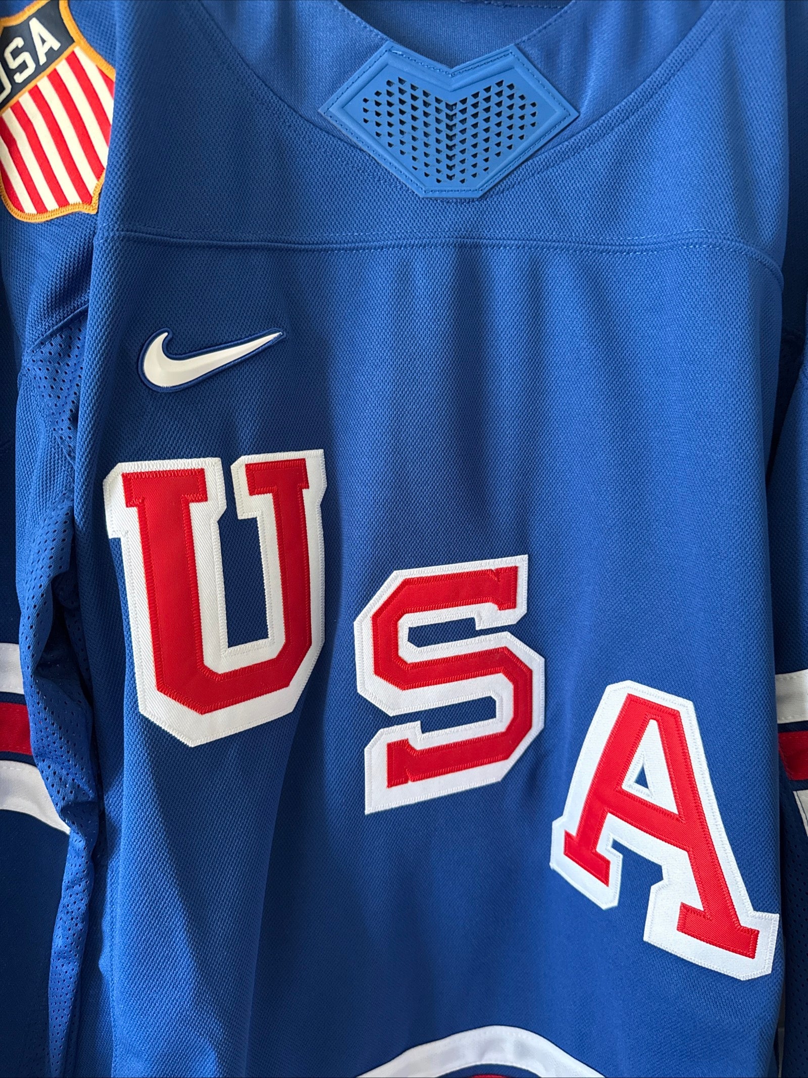 Men’s Nike Dylan Larkin 21 Team USA Hockey 2026 Olympics Jersey Sz XL NWT RARE - Kyle’s Football Cards
