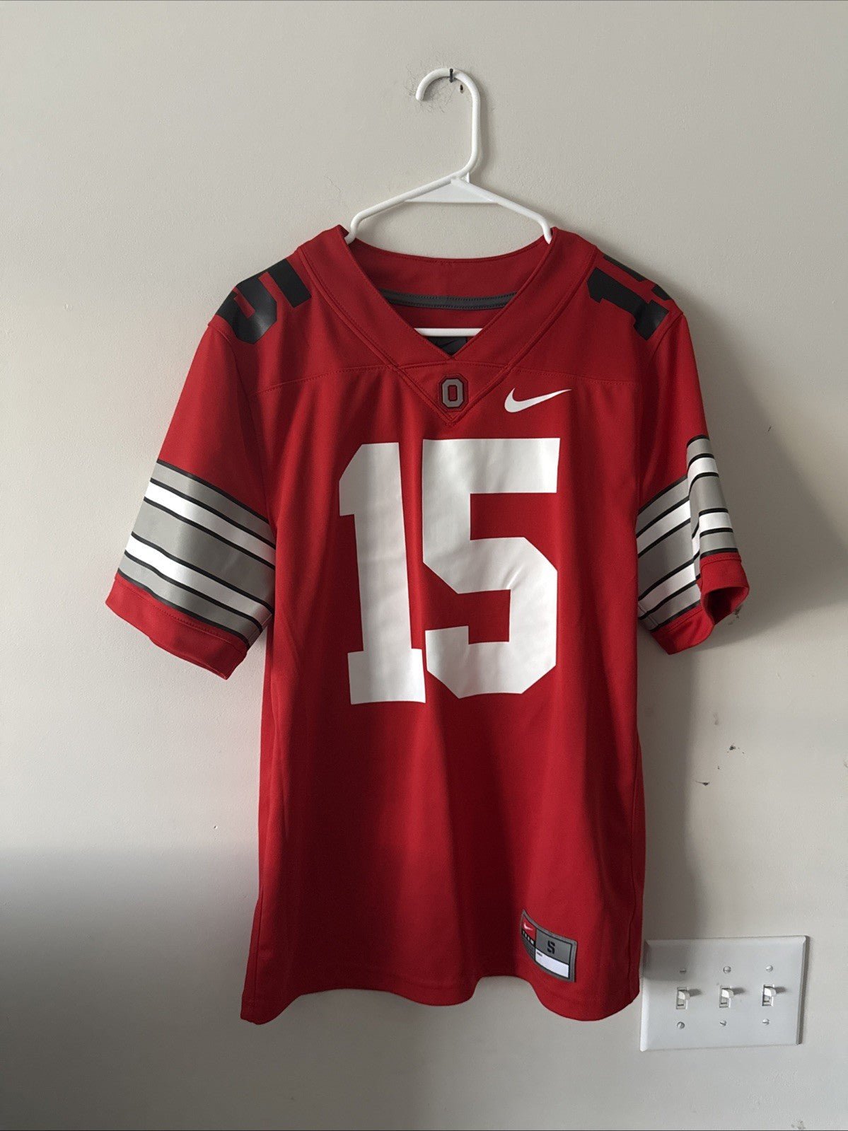 Men’s Nike Ezekiel Elliott 15 Ohio State Buckeyes Throwback Jersey Sz S - RARE - Kyle’s Football Cards