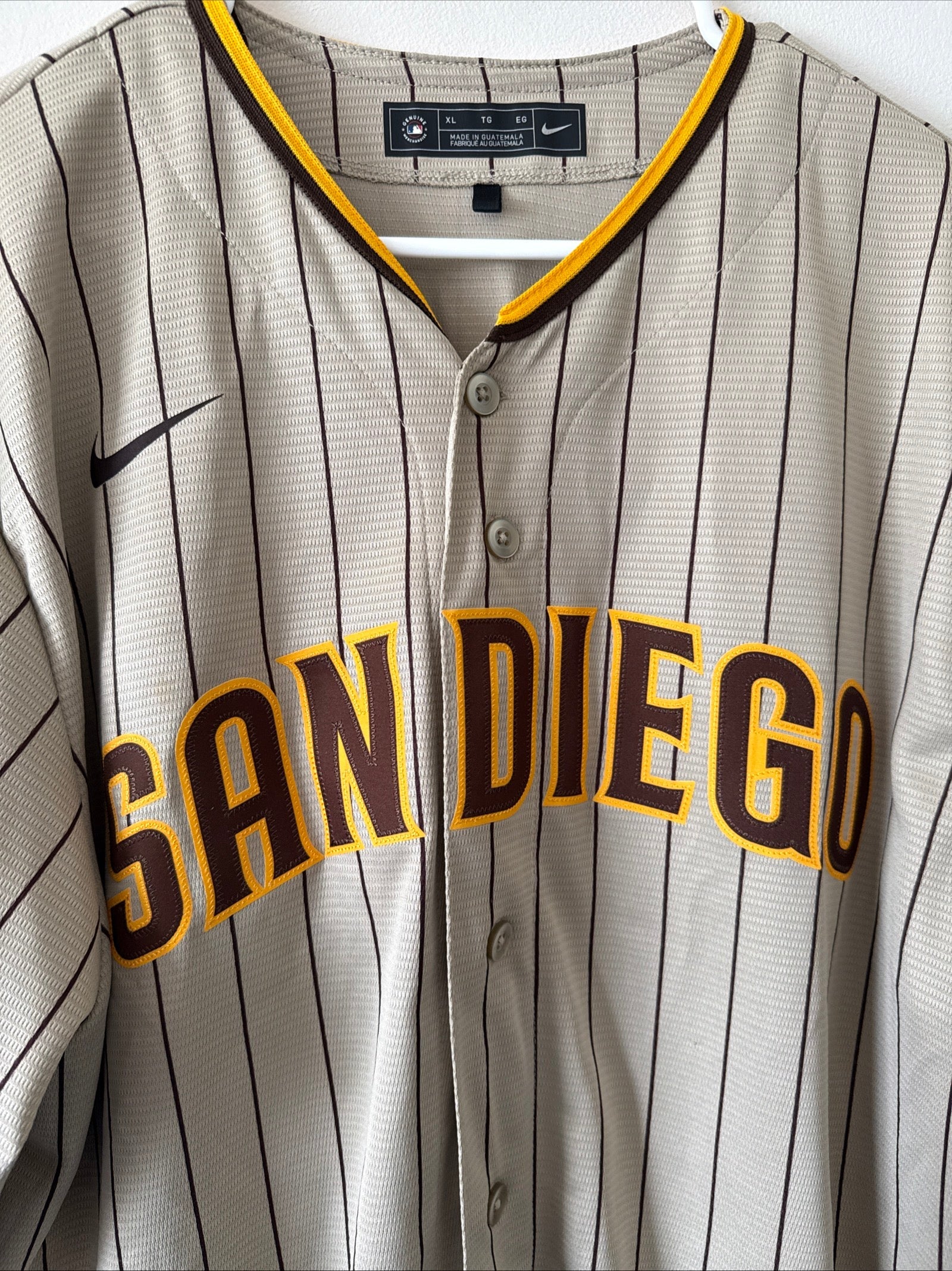 Men's Nike Fernando Tatis Jr 23 San Diego Padres Alternate Jersey Sz XL - RARE - Kyle’s Football Cards