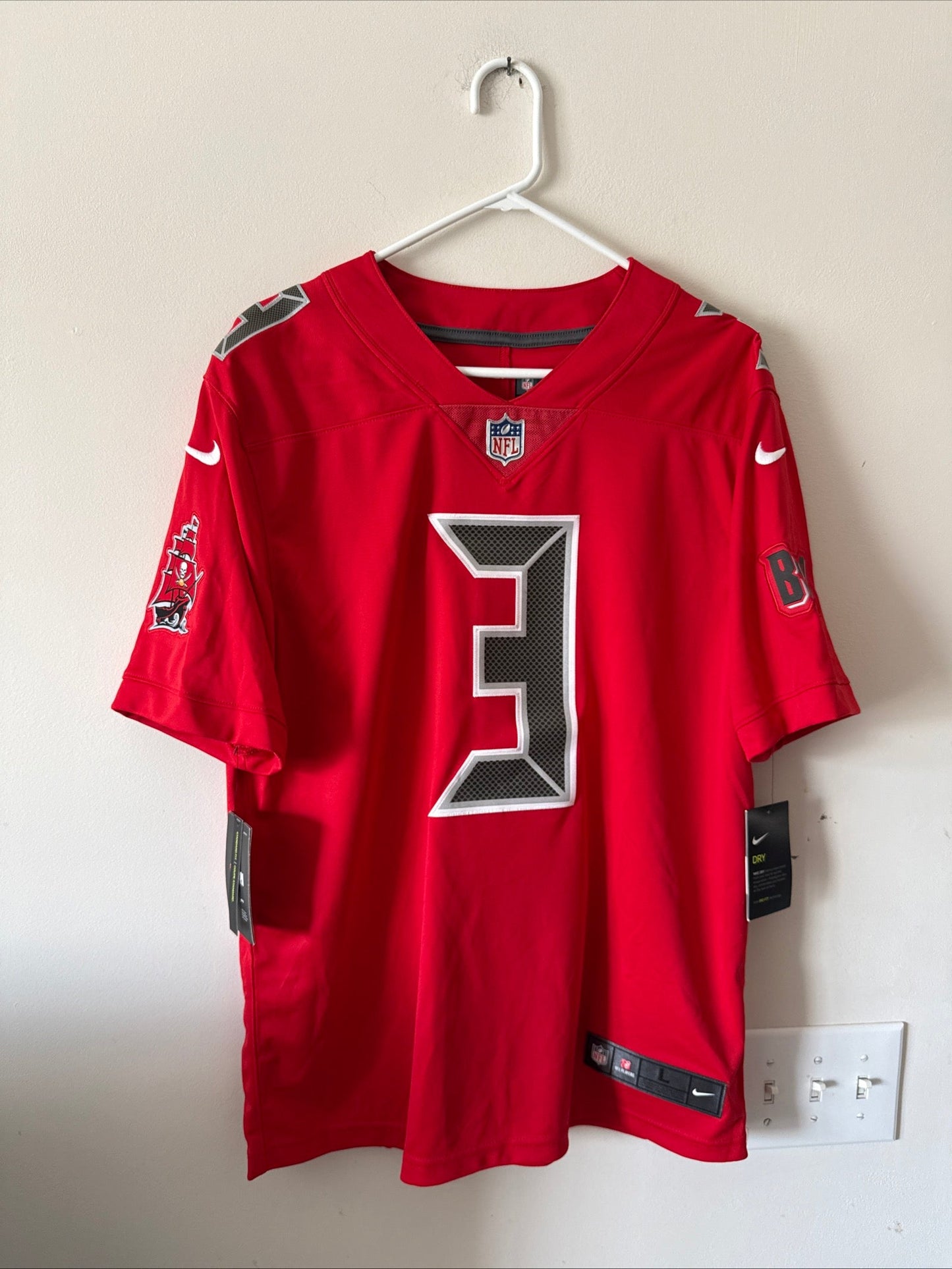 Men's Nike Jameis Winston 3 TB Buccaneers Vapor Lmtd Color Rush Sz L - NWT RARE - Kyle’s Football Cards